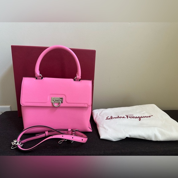Salvatore Ferragamo Pink Trifoglio Women Crossbody Top handle Handbag NEW - Picture 4 of 9